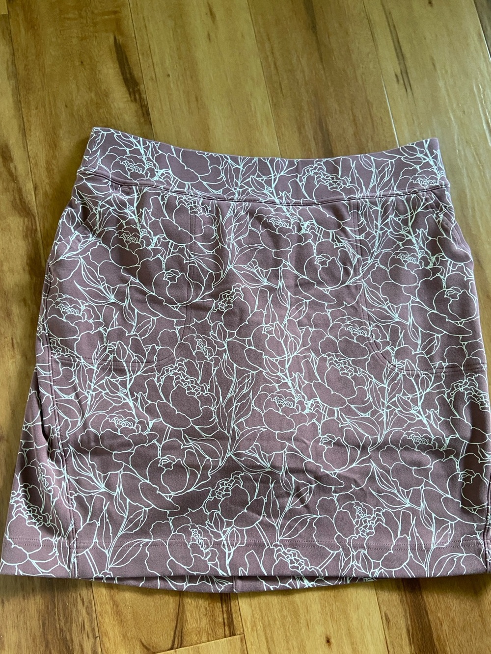 Duluth Skort size M